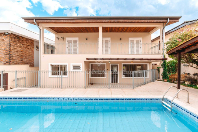 Imagem Casa com 5 Quartos à Venda, 400 m² em Alphaville - Santana De Parnaíba Imagem Casa com 5 Quartos à Venda, 400 m² em Alphaville - Santana De Parnaíba