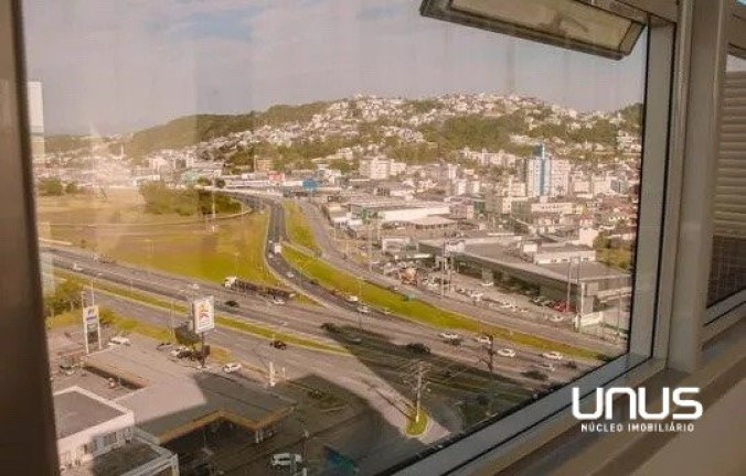 Imagem Sala Comercial à Venda, 585 m² em Barreiros - São José Imagem Sala Comercial à Venda, 585 m² em Barreiros - São José