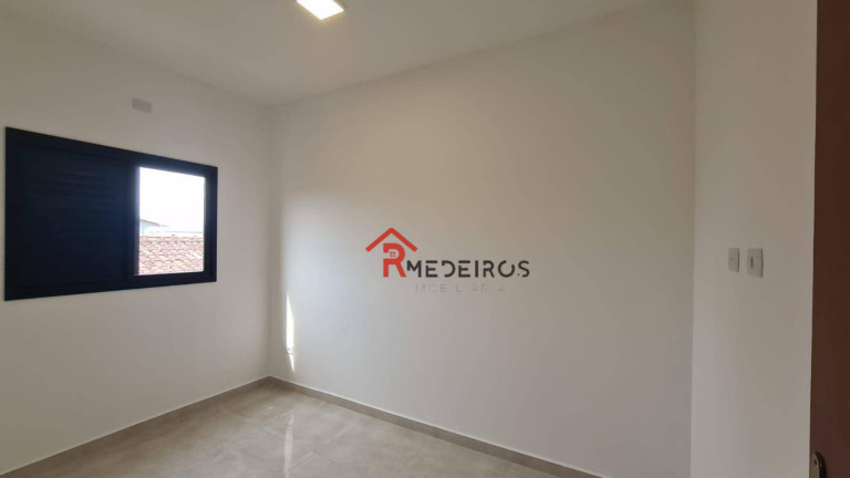 Imagem Casa com 2 Quartos à Venda, 52 m² em Vila Guilhermina - Praia Grande Imagem Casa com 2 Quartos à Venda, 52 m² em Vila Guilhermina - Praia Grande