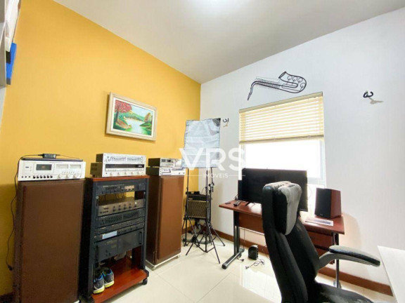 Imagem Apartamento com 3 Quartos à Venda, 136 m² em Várzea - Teresópolis