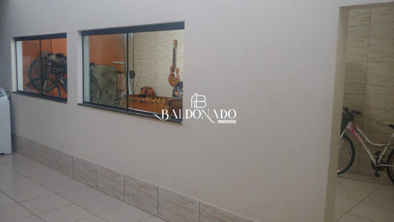 Imagem Casa com 3 Quartos à Venda, 150 m² em Centro - Extrema Imagem Casa com 3 Quartos à Venda, 150 m² em Centro - Extrema
