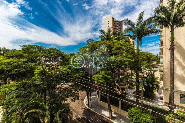 Imagem Apartamento com 4 Quartos à Venda, 240 m² em Moema - São Paulo