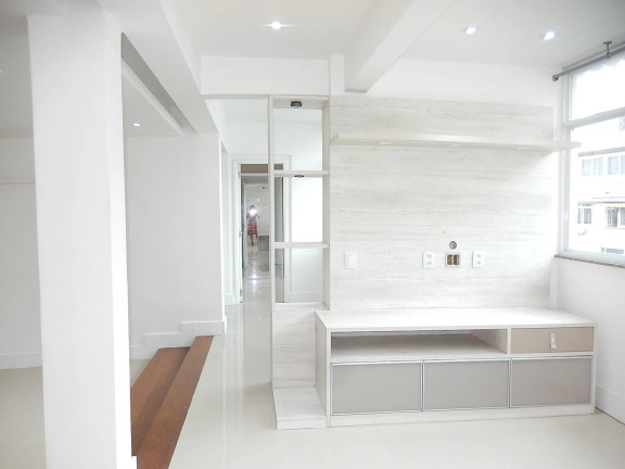 Imagem Apartamento com 3 Quartos à Venda, 120 m² em Copacabana - Rio De Janeiro Imagem Apartamento com 3 Quartos à Venda, 120 m² em Copacabana - Rio De Janeiro