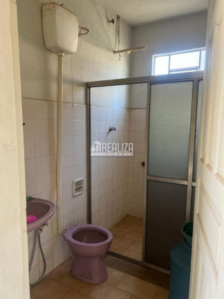 Imagem Casa com 2 Quartos à Venda, 250 m² em Fabrício - Uberaba Imagem Casa com 2 Quartos à Venda, 250 m² em Fabrício - Uberaba