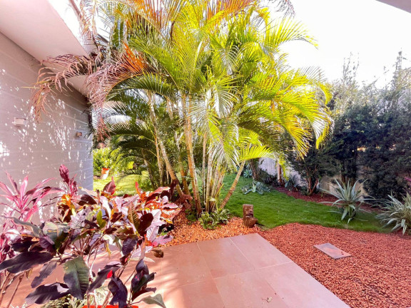 Imagem Casa com 3 Quartos à Venda, 222 m² em Cascavel