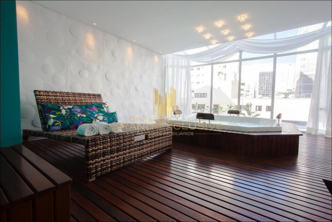 Imagem Apartamento com 3 Quartos à Venda, 128 m² em Centro - Balneário Camboriú Imagem Apartamento com 3 Quartos à Venda, 128 m² em Centro - Balneário Camboriú