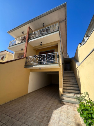 Sobrado com 4 Quartos à Venda, 220 m² em Vila Sônia - São Paulo