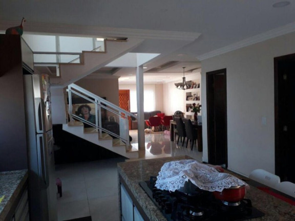 Imagem Casa com 3 Quartos à Venda, 210 m² em Novo Horizonte - Macaé