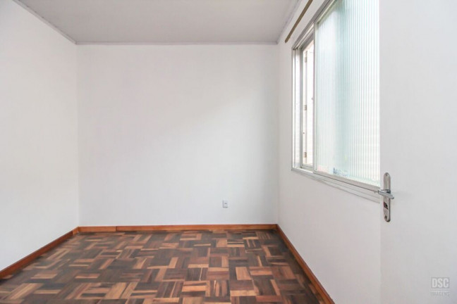 Imagem Imóvel com 2 Quartos à Venda, 42 m² em Cristal - Porto Alegre Imagem Imóvel com 2 Quartos à Venda, 42 m² em Cristal - Porto Alegre
