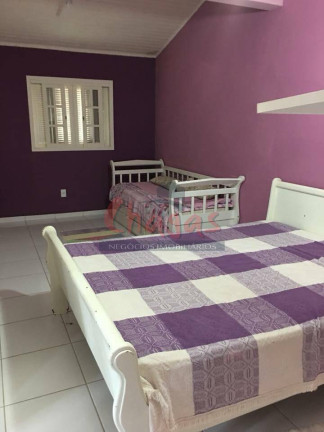 Imagem Sobrado com 7 Quartos à Venda, 600 m² em Mar Verde - Caraguatatuba Imagem Sobrado com 7 Quartos à Venda, 600 m² em Mar Verde - Caraguatatuba