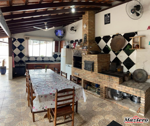 Imagem Sobrado com 3 Quartos à Venda, 215 m² em Centro - Ubatuba Imagem Sobrado com 3 Quartos à Venda, 215 m² em Centro - Ubatuba