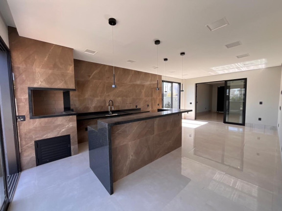 Imagem Casa com 4 Quartos à Venda, 300 m² em Condomínio Belvedere Ii - Cuiabá
