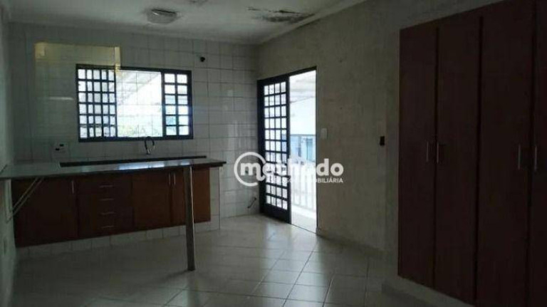 Imagem Casa com 3 Quartos à Venda, 230 m² em Taquaral - Campinas Imagem Casa com 3 Quartos à Venda, 230 m² em Taquaral - Campinas
