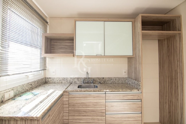 Imagem Apartamento com 3 Quartos à Venda, 123 m² em Petrópolis - Porto Alegre Imagem Apartamento com 3 Quartos à Venda, 123 m² em Petrópolis - Porto Alegre
