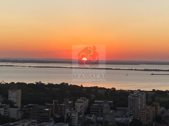 Imagem Apartamento com 3 Quartos à Venda, 165 m² em Santa Tereza - Porto Alegre Imagem Apartamento com 3 Quartos à Venda, 165 m² em Santa Tereza - Porto Alegre