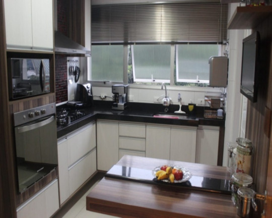 Imagem Apartamento com 3 Quartos à Venda, 111 m² em Pitangueiras - Guarujá