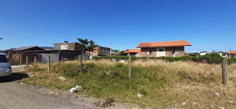 Terreno à Venda, 252 m² em Praça - Tijucas