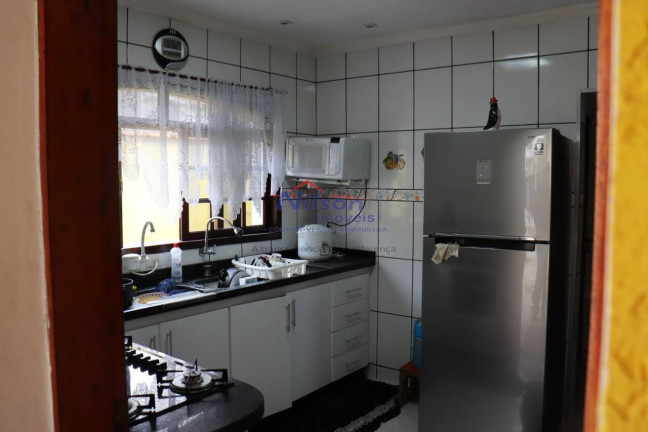Imagem Casa com 3 Quartos à Venda, 250 m² em Jardim Presidente Dutra - Guarulhos Imagem Casa com 3 Quartos à Venda, 250 m² em Jardim Presidente Dutra - Guarulhos