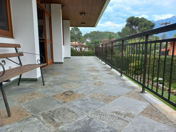 Imagem Casa com 4 Quartos à Venda, 326 m² em Araras - Teresópolis