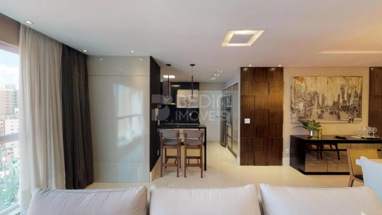 Imagem Apartamento com 3 Quartos à Venda, 131 m² em Centro - Balneário Camboriú Imagem Apartamento com 3 Quartos à Venda, 131 m² em Centro - Balneário Camboriú