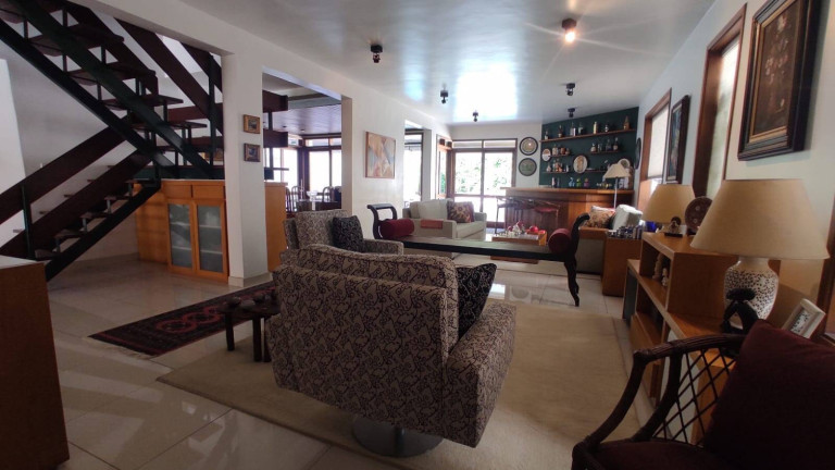 Imagem Casa com 3 Quartos à Venda, 360 m² em Alphaville 5 - Santana De Parnaíba Imagem Casa com 3 Quartos à Venda, 360 m² em Alphaville 5 - Santana De Parnaíba