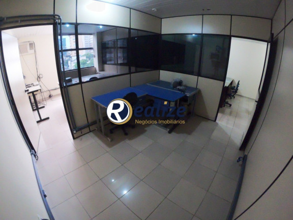 Sala Comercial à Venda, 84 m² em Centro - Guarapari