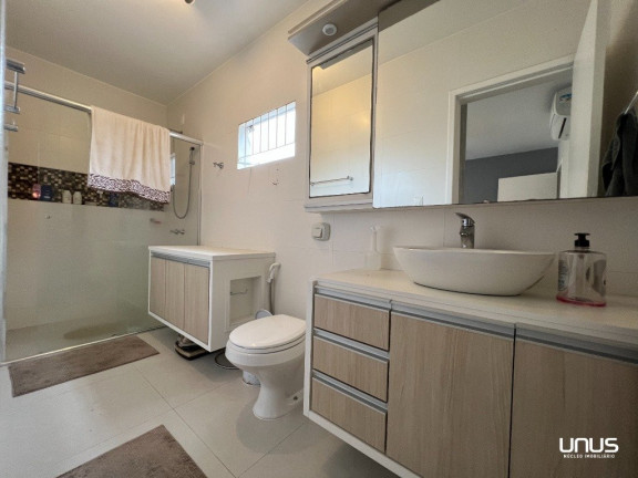 Imagem Casa com 3 Quartos à Venda,  em Estreito - Florianópolis