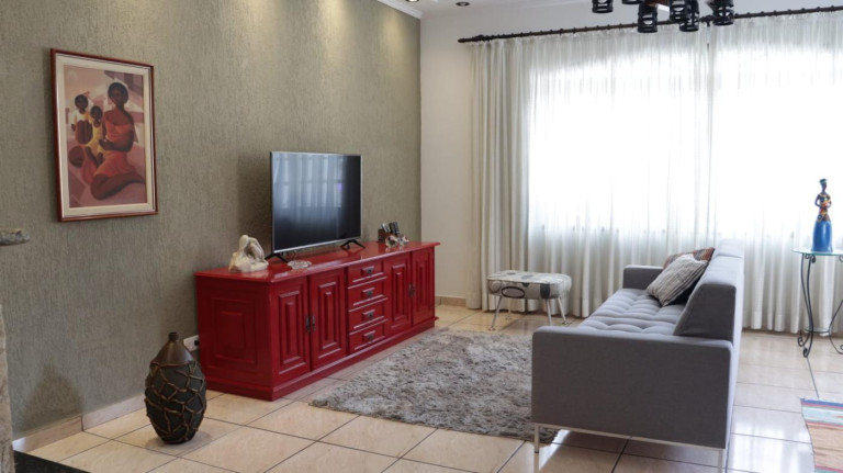 Imagem Casa com 3 Quartos à Venda, 349 m² em São Jorge - Santos Imagem Casa com 3 Quartos à Venda, 349 m² em São Jorge - Santos
