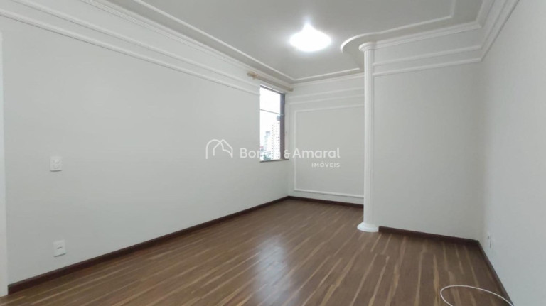 Imagem Apartamento com 2 Quartos à Venda, 70 m² em Vila Itapura - Campinas