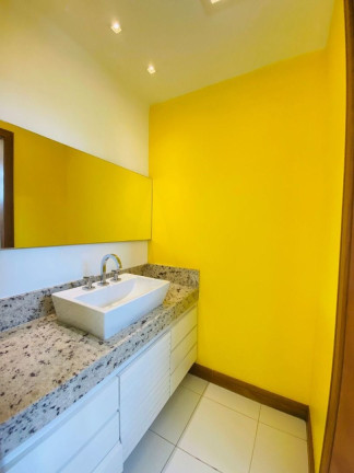 Imagem Imóvel com 3 Quartos à Venda, 180 m² em Várzea - Teresópolis Imagem Imóvel com 3 Quartos à Venda, 180 m² em Várzea - Teresópolis