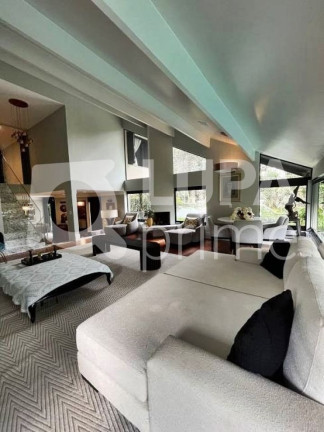 Casa com 4 Quartos à Venda, 312 m² em Tremembé - São Paulo