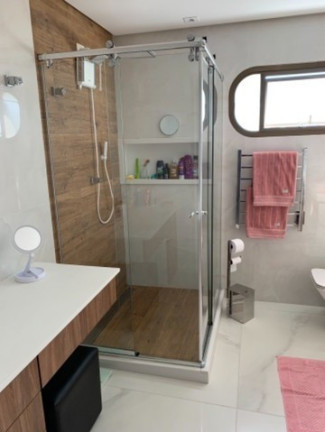 Imóvel com 3 Quartos à Venda, 215 m² em Jardim Avelino - São Paulo