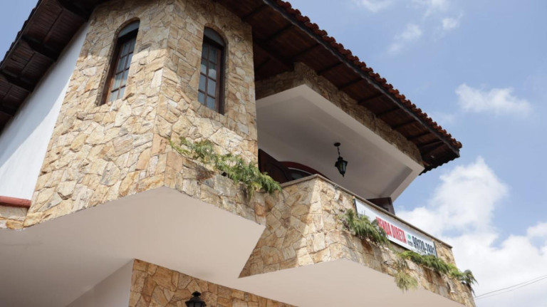 Imagem Casa com 3 Quartos à Venda, 349 m² em São Jorge - Santos Imagem Casa com 3 Quartos à Venda, 349 m² em São Jorge - Santos
