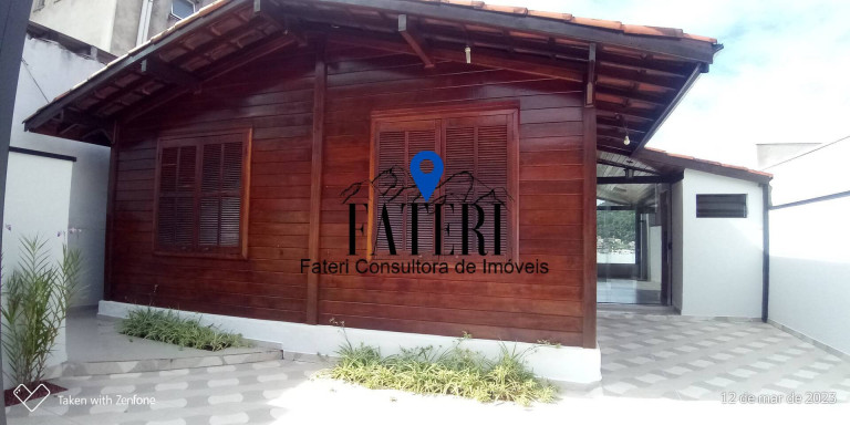 Imagem Casa com 2 Quartos à Venda, 250 m² em Recreio Maristela - Atibaia Imagem Casa com 2 Quartos à Venda, 250 m² em Recreio Maristela - Atibaia