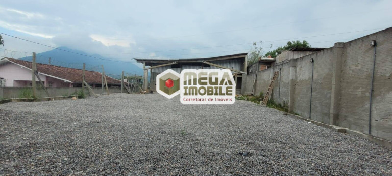 Sala Comercial à Venda, 110 m² em Aririu - Palhoça