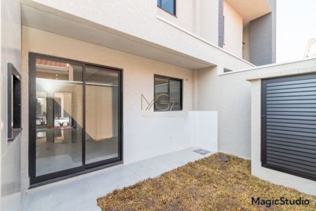 Imagem Sobrado com 3 Quartos à Venda, 79 m² em Pinheirinho - Curitiba
