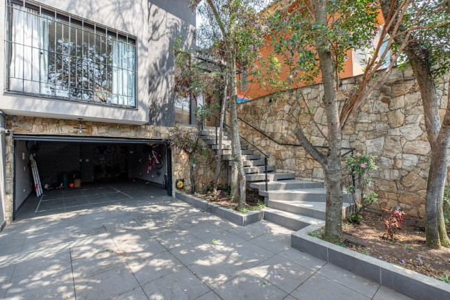 Imagem Casa com 3 Quartos à Venda, 186 m² em Vila Madalena - São Paulo Imagem Casa com 3 Quartos à Venda, 186 m² em Vila Madalena - São Paulo