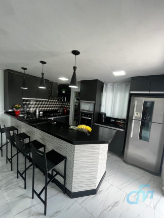 Imagem Sobrado com 3 Quartos à Venda, 200 m² em Residencial Colinas - Mogi Das Cruzes