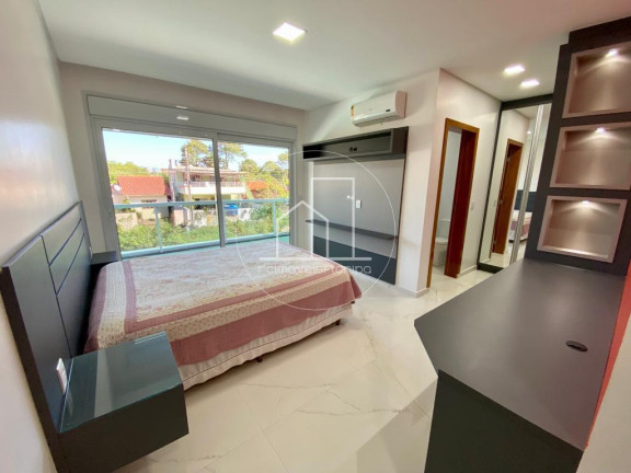 Imagem Casa com 4 Quartos à Venda, 375 m² em São João Do Rio Vermelho - Florianópolis Imagem Casa com 4 Quartos à Venda, 375 m² em São João Do Rio Vermelho - Florianópolis