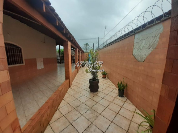 Imagem Casa com 3 Quartos à Venda, 218 m² em Solemar - Praia Grande Imagem Casa com 3 Quartos à Venda, 218 m² em Solemar - Praia Grande