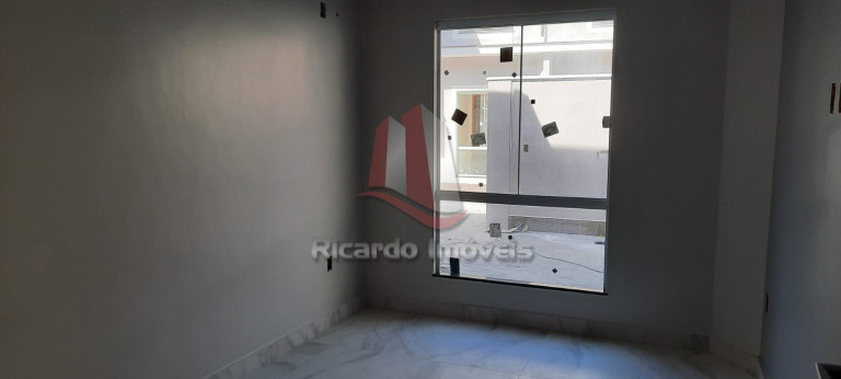 Imagem Casa de Condomínio com 3 Quartos à Venda, 100 m² em Peró - Cabo Frio