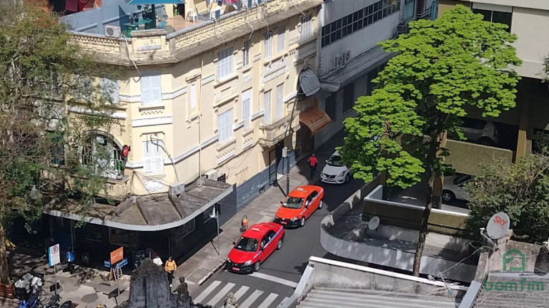Imagem Apartamento com 1 Quarto à Venda, 35 m² em Centro Histórico - Porto Alegre Imagem Apartamento com 1 Quarto à Venda, 35 m² em Centro Histórico - Porto Alegre