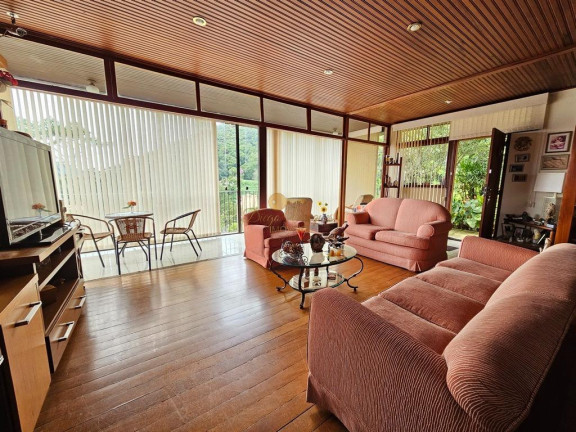 Imagem Casa com 4 Quartos à Venda, 500 m² em Iucas - Teresópolis Imagem Casa com 4 Quartos à Venda, 500 m² em Iucas - Teresópolis