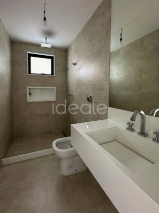 Imagem Casa de Condomínio com 5 Quartos à Venda, em Barra Da Tijuca - Rio De Janeiro Imagem Casa de Condomínio com 5 Quartos à Venda, em Barra Da Tijuca - Rio De Janeiro