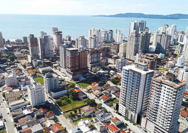 Imagem Apartamento com 2 Quartos à Venda, 70 m² em Itapema - Itapema