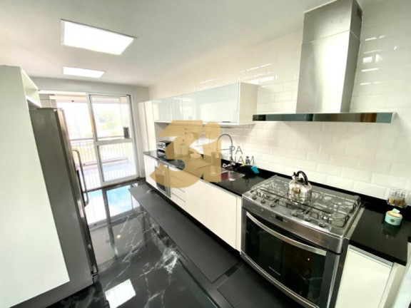 Imagem Apartamento com 3 Quartos à Venda, 195 m² em Vila Andrade - São Paulo