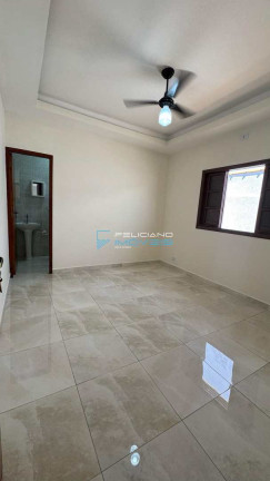 Imagem Casa com 2 Quartos à Venda, 70 m² em Balneário Maracanã - Praia Grande Imagem Casa com 2 Quartos à Venda, 70 m² em Balneário Maracanã - Praia Grande