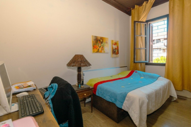 Imagem Casa com 3 Quartos à Venda,  em Cidade Baixa - Porto Alegre