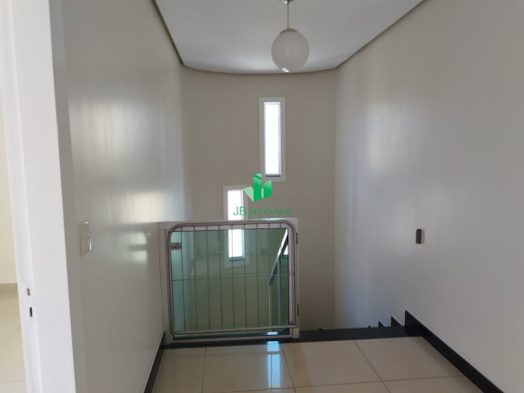 Imagem Casa com 4 Quartos para Alugar, 1 m² em Vila Guilhermina - Montes Claros Imagem Casa com 4 Quartos para Alugar, 1 m² em Vila Guilhermina - Montes Claros