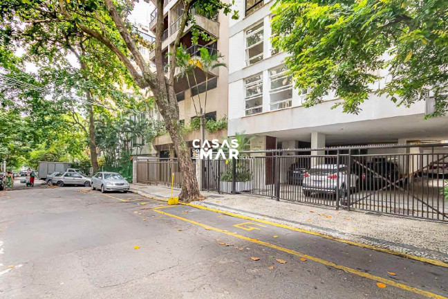 Imagem Imóvel com 2 Quartos à Venda, 80 m² em Copacabana - Rio De Janeiro
